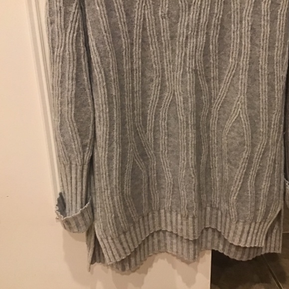 Sweater - Picture 3 of 16